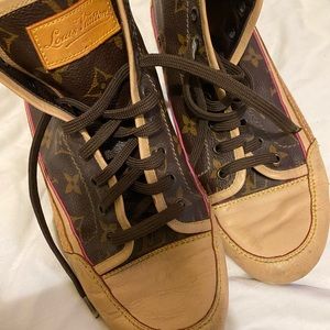 Louis vuitton sneakers
